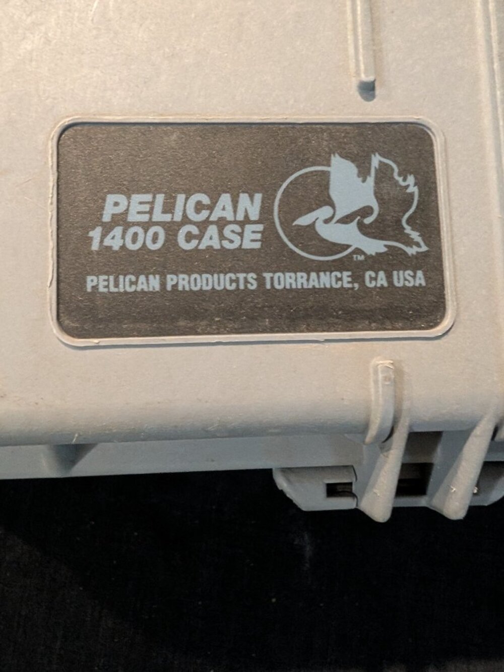 Pelican 1400NF Case (Silver) - Picture 8 of 15